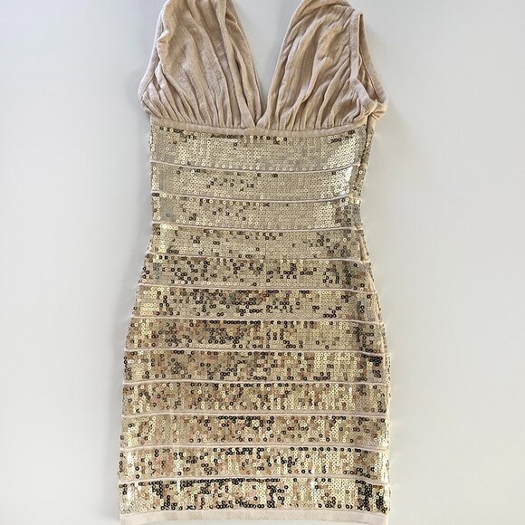 Arden B Dresses & Skirts - Arden B. Gold sequin beige stretchy knit bodycon dress SM